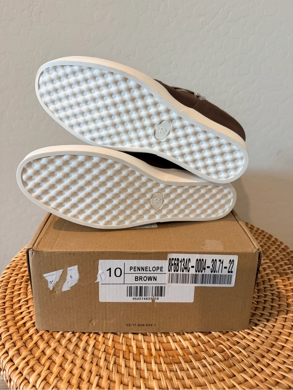 NIB Journee Collection Pennelope Wedge Sneakers Brown Size 10 - Picture 3 of 5